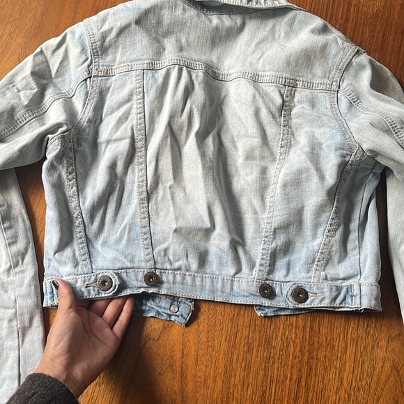 Crop Jean Jacket
Dollhouse Crop Jean Jacket - Picture 6 of 6